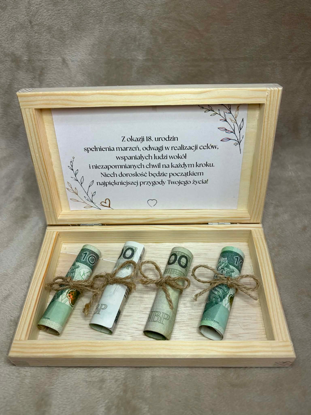 skrzyneczka na pieniądze